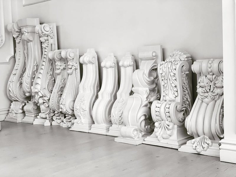 Console din poliuretan și elemente decorative clasice
