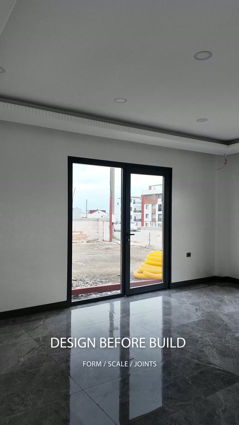 Încăperea este documentată integral pentru evaluarea proporțiilor și amplasării