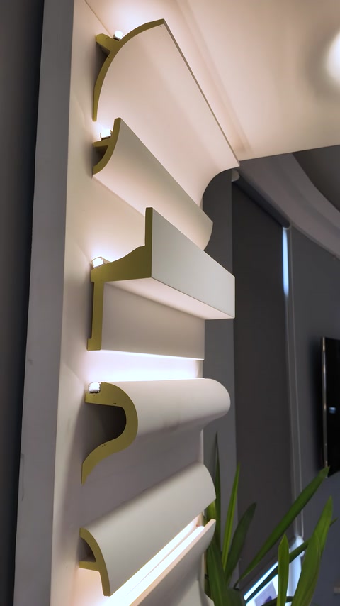 Showroom Polure: eleganță arhitecturală și profile premium din poliuretan