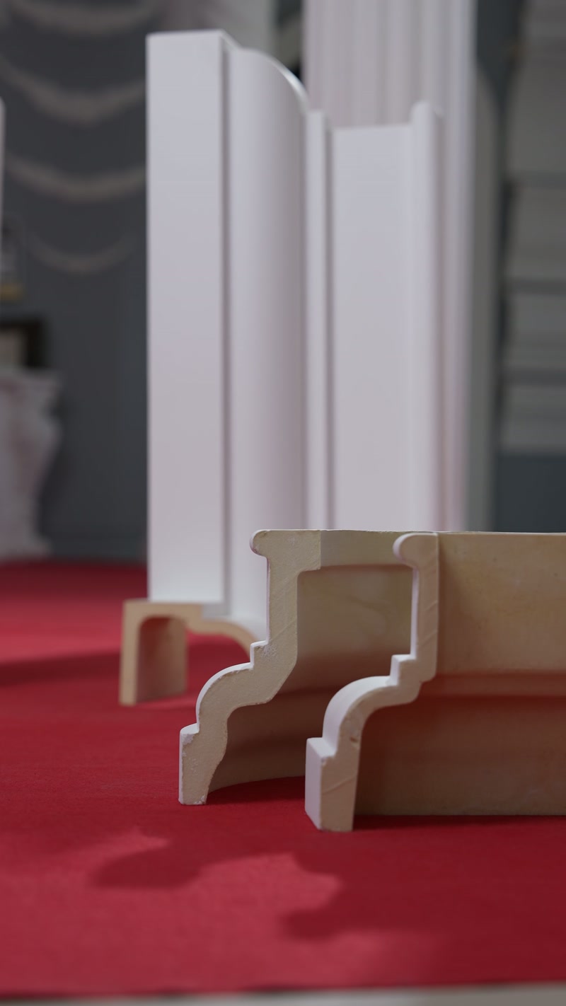 Coloane decorative din poliuretan: corpuri, capiteluri și combinații