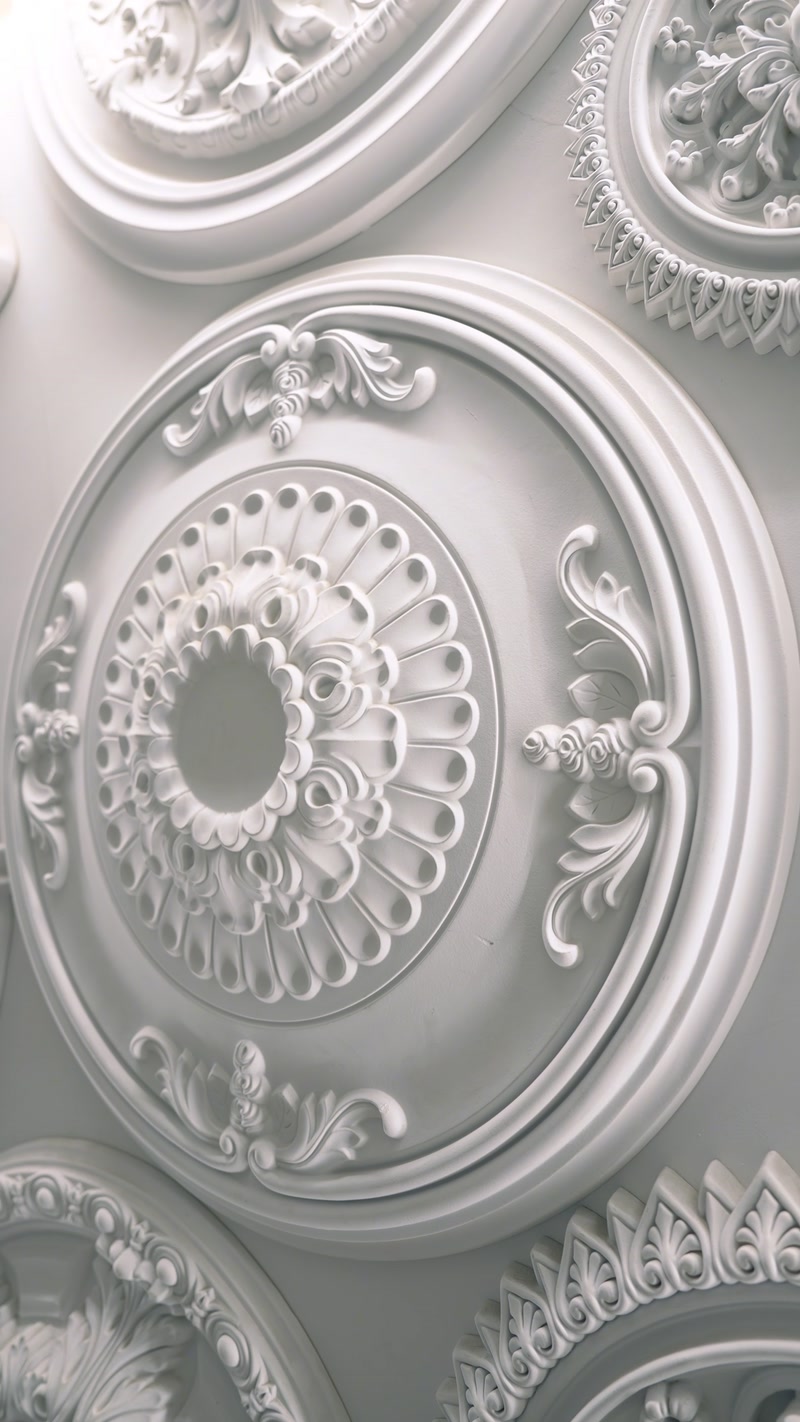 Produse decorative Polure: coloane, rozete de tavan și grinzi cu aspect de lemn