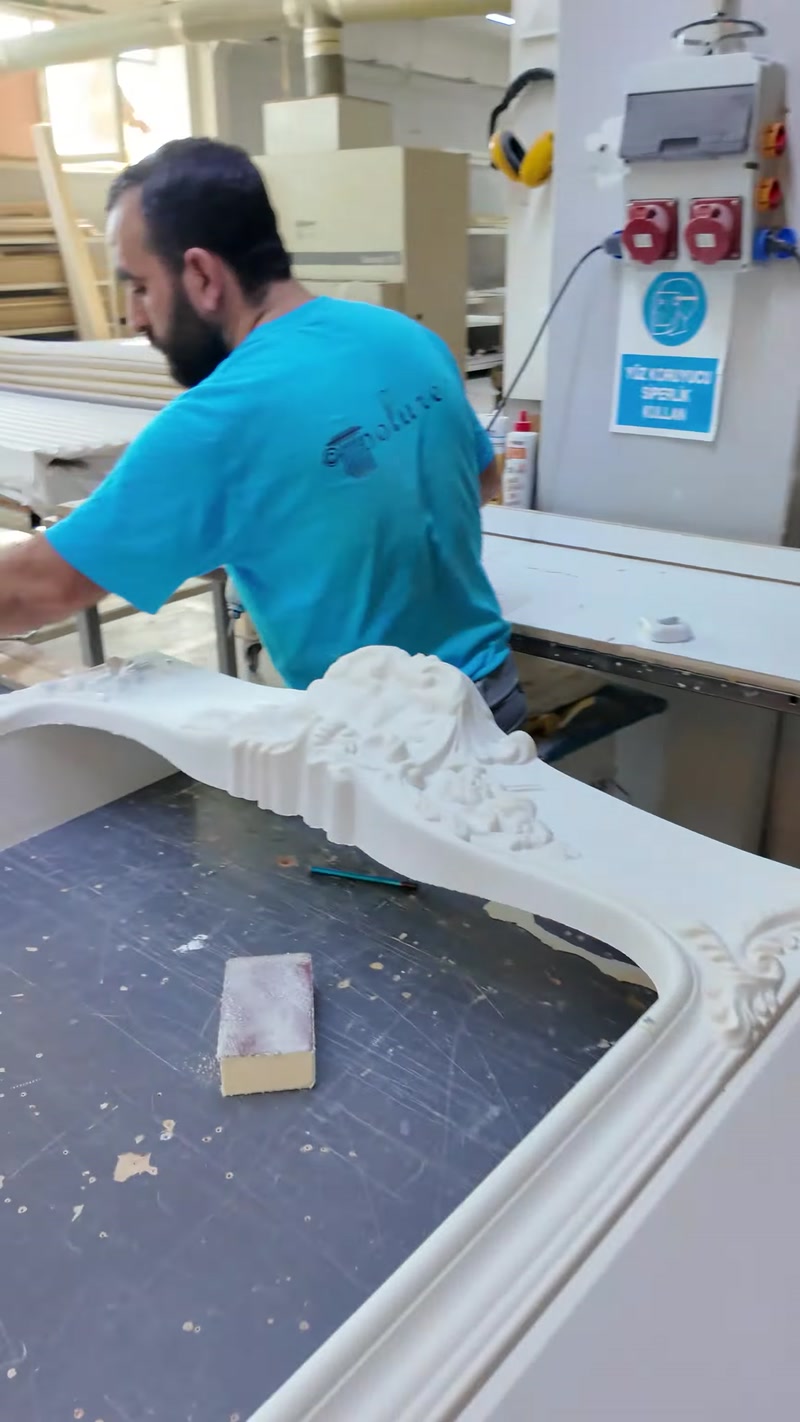 Eleganță durabilă: cum producem șemineele decorative Polure