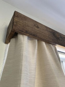 Rustic curtain models are the most elegant details in this decoration style.