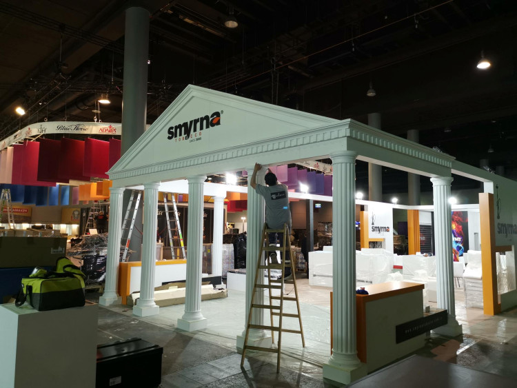 Design de decorare stand de târg Aplicație clasică antică de proiectare a standului de târg cu coloană din poliuretan și modele de montante pentru podea