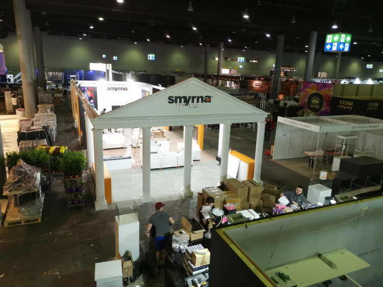 Idei de design standuri târg Crearea de standuri de târg cu produse din poliuretan este acum foarte plăcută.