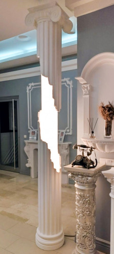 Decorative Illuminated Column Models Illuminated columns are modern decoration products that offer an aesthetic appearance and functional lighting in interior and exterior spaces. Combining classical architecture with LED technology, these columns are preferred in prestigious areas such as hotels, wedding halls, stores and villas. Our illuminated columns produced with polyurethane material are light, durable and easy to apply.
