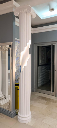 Decorative Illuminated Column Models Illuminated columns are modern decoration products that offer an aesthetic appearance and functional lighting in interior and exterior spaces. Combining classical architecture with LED technology, these columns are preferred in prestigious areas such as hotels, wedding halls, stores and villas. Our illuminated columns produced with polyurethane material are light, durable and easy to apply.